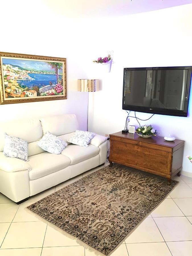 Casa Vacanze Esedra Apartment Пескара Екстериор снимка